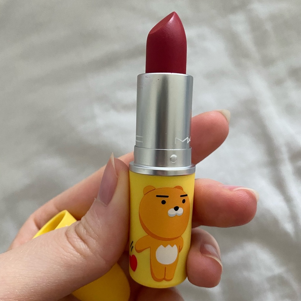 Kakao friends x MAC Cosmetics